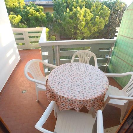 Lignano Nette Wohnung Naehe Am Meer Lignano Sabbiadoro Exterior foto